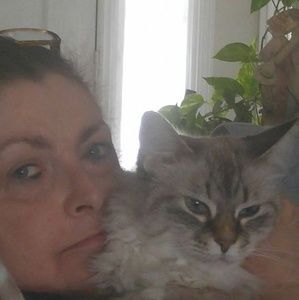 Meet your Posher, Cathy